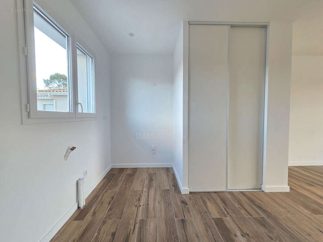 Maison à BELIN-BELIET