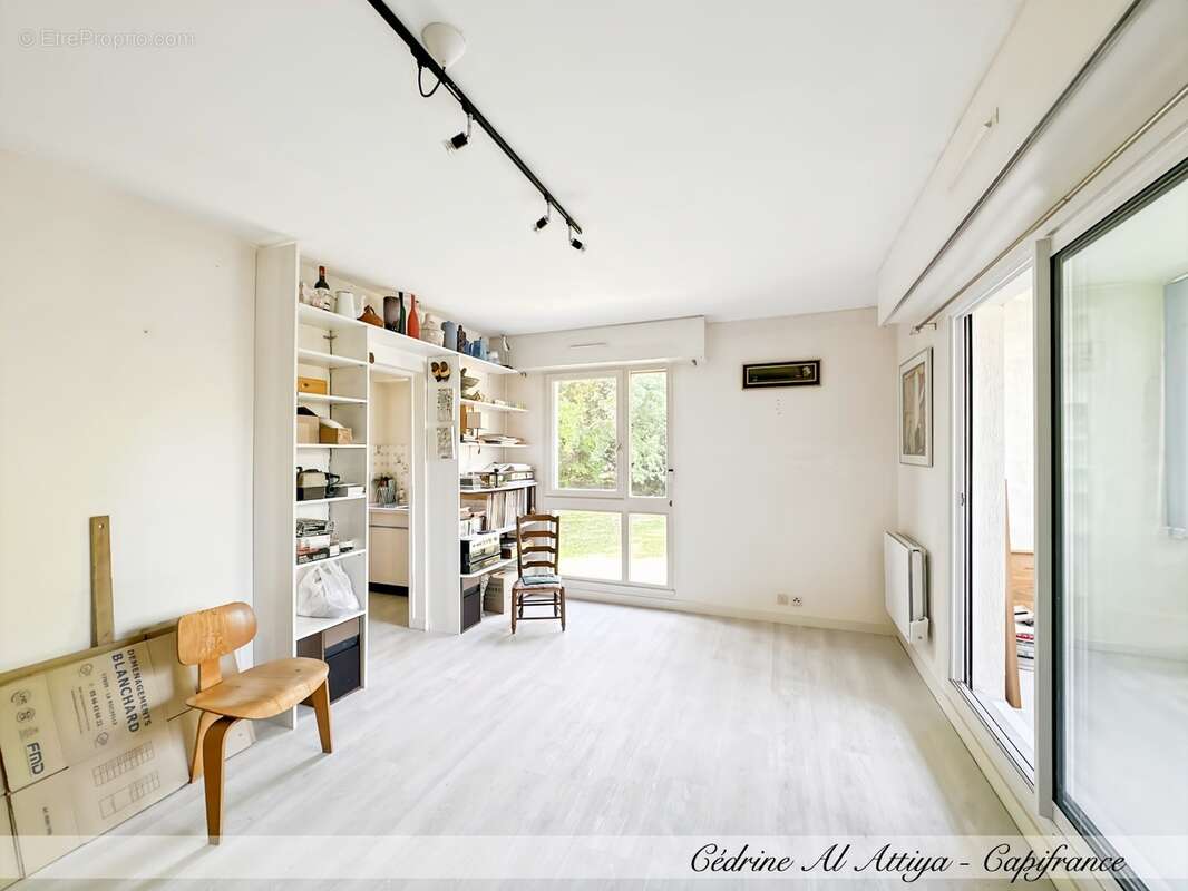 LA ROCHELLE, Appartement à vendre 1er étage, 2 pièces, 54m2, véranda, parking et cave - photo 3