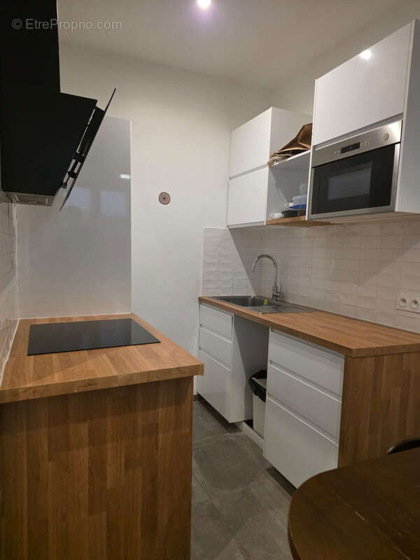 Appartement à PARIS-18E
