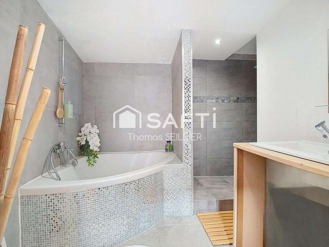 Photo 9 - Maison à LYS-LEZ-LANNOY