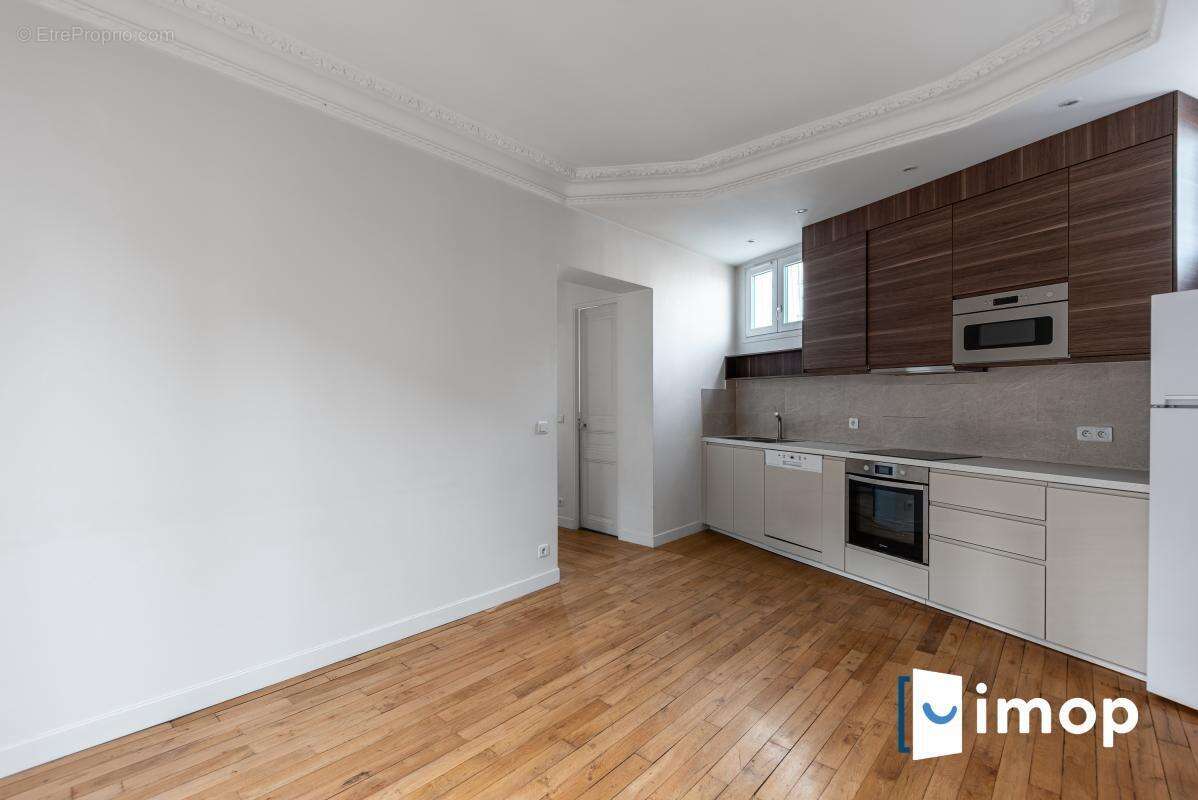 Appartement à PARIS-12E