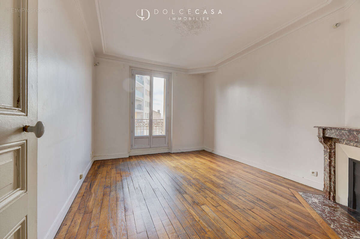 Appartement à FONTENAY-SOUS-BOIS