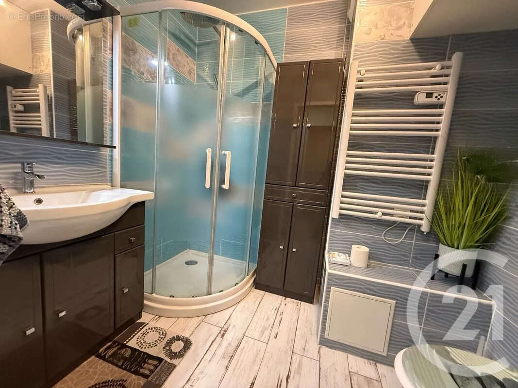 Appartement à ROQUEBRUNE-CAP-MARTIN