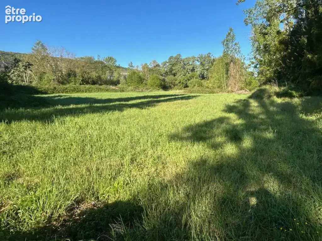 Terrain à OEUILLY