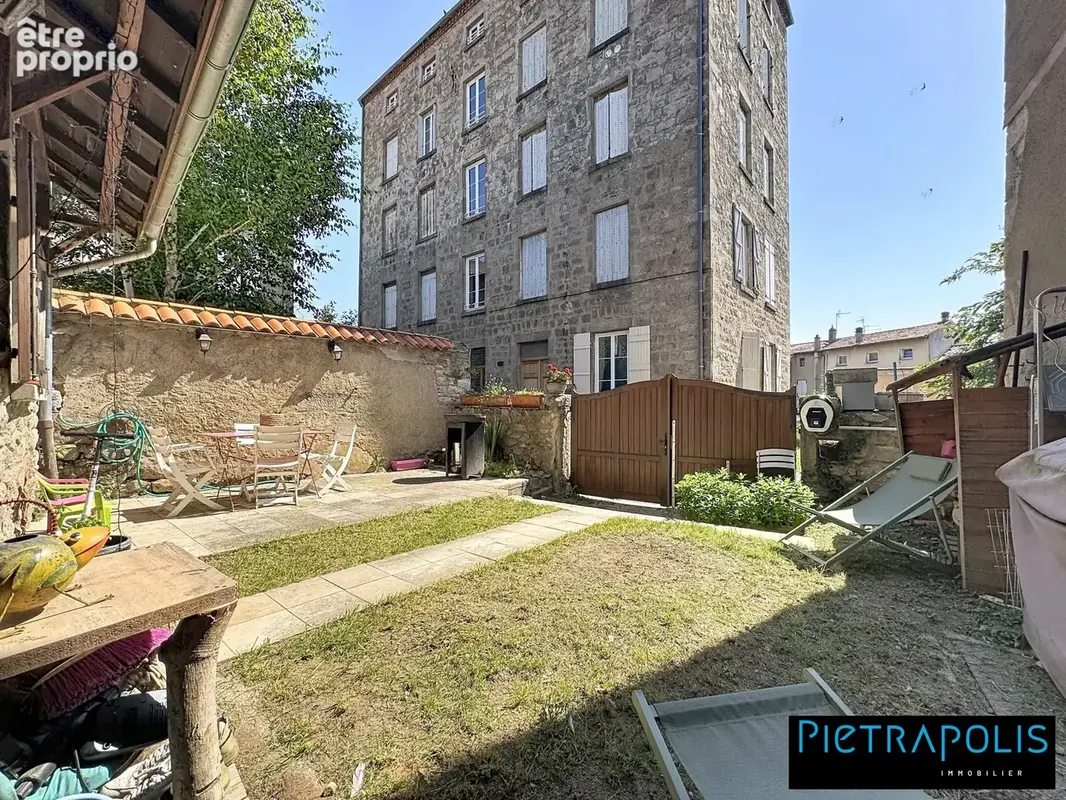 Maison 175 m² à Soucieu-En-Jarrest  - photo 4