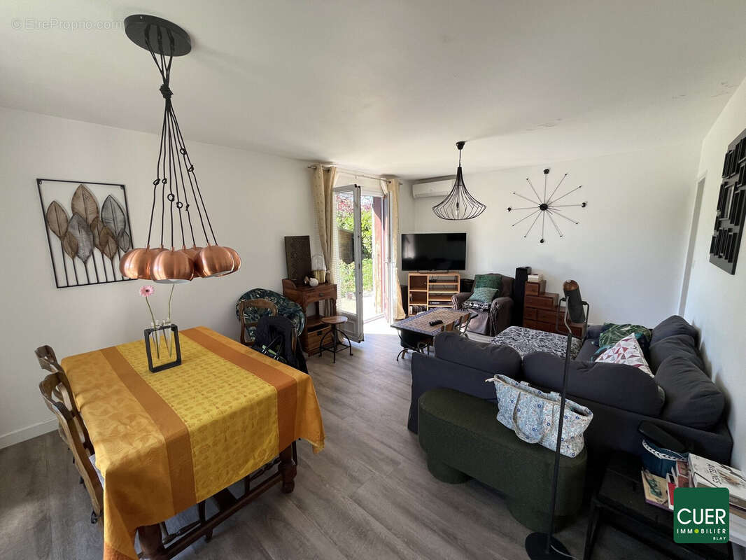 Maison à LA ROCHE-DE-GLUN