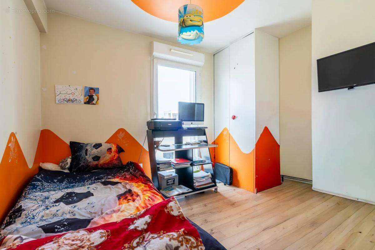 Appartement à STAINS