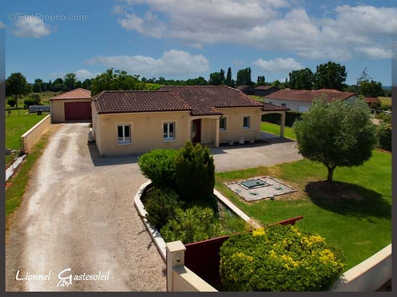 Maison à SAINT-PIERRE-D'EYRAUD