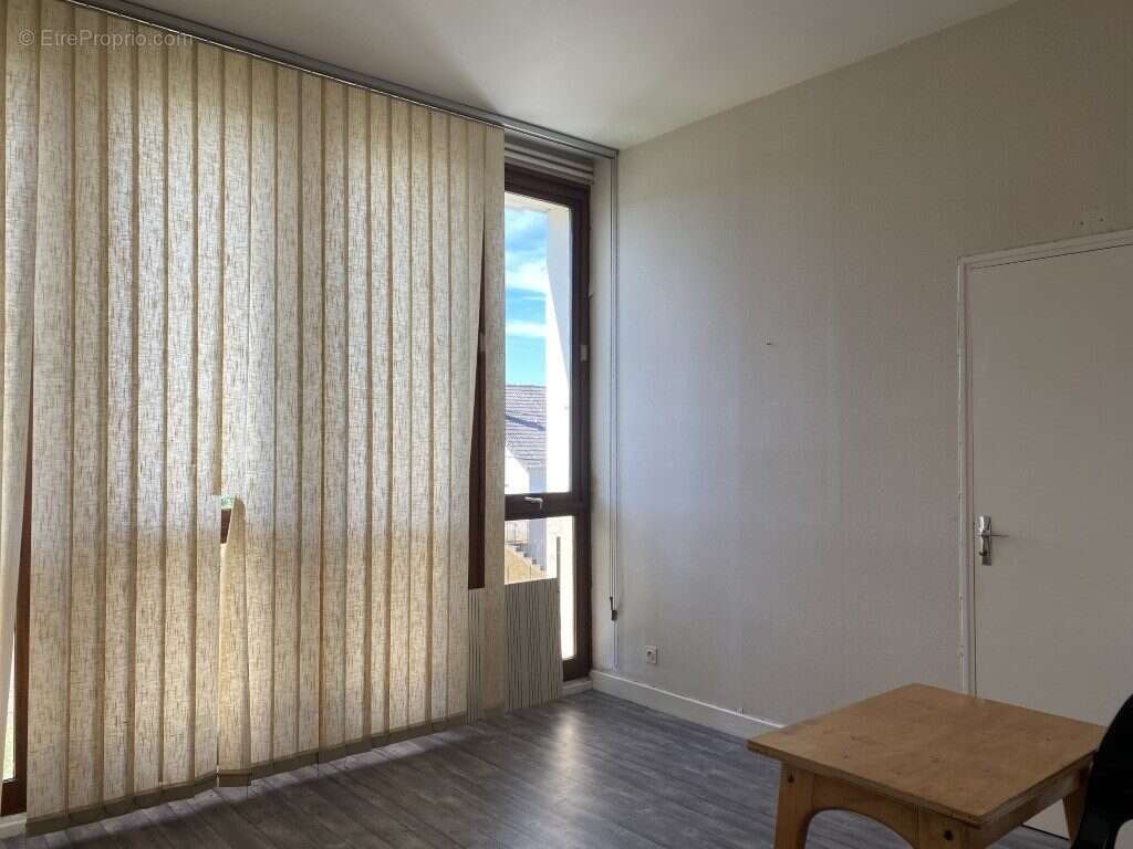Maison 102 m² à Chateauneuf-La-Foret  - photo 5
