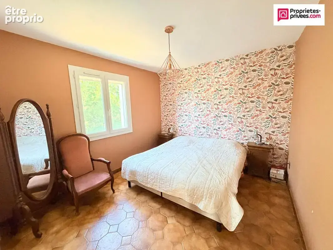 Villa Saint Hilaire De Brethmas 5 pièce(s) 103 m2 3 chambres + 1 BUREAU - photo 10