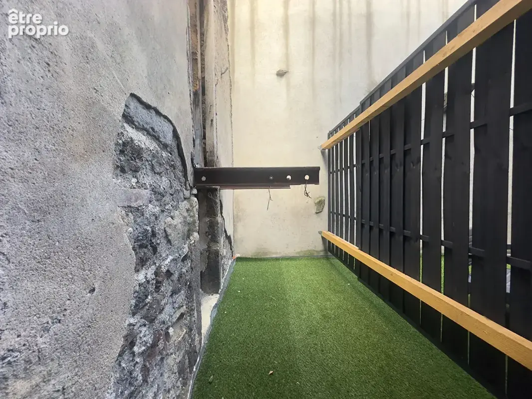 Maison 90m2,  entièrement à rénover  avec extérieur - photo 3