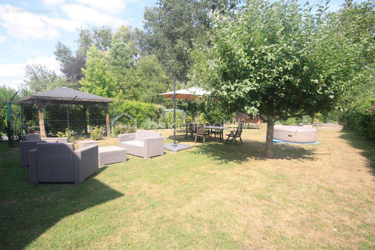 Maison à MILLY-LA-FORET