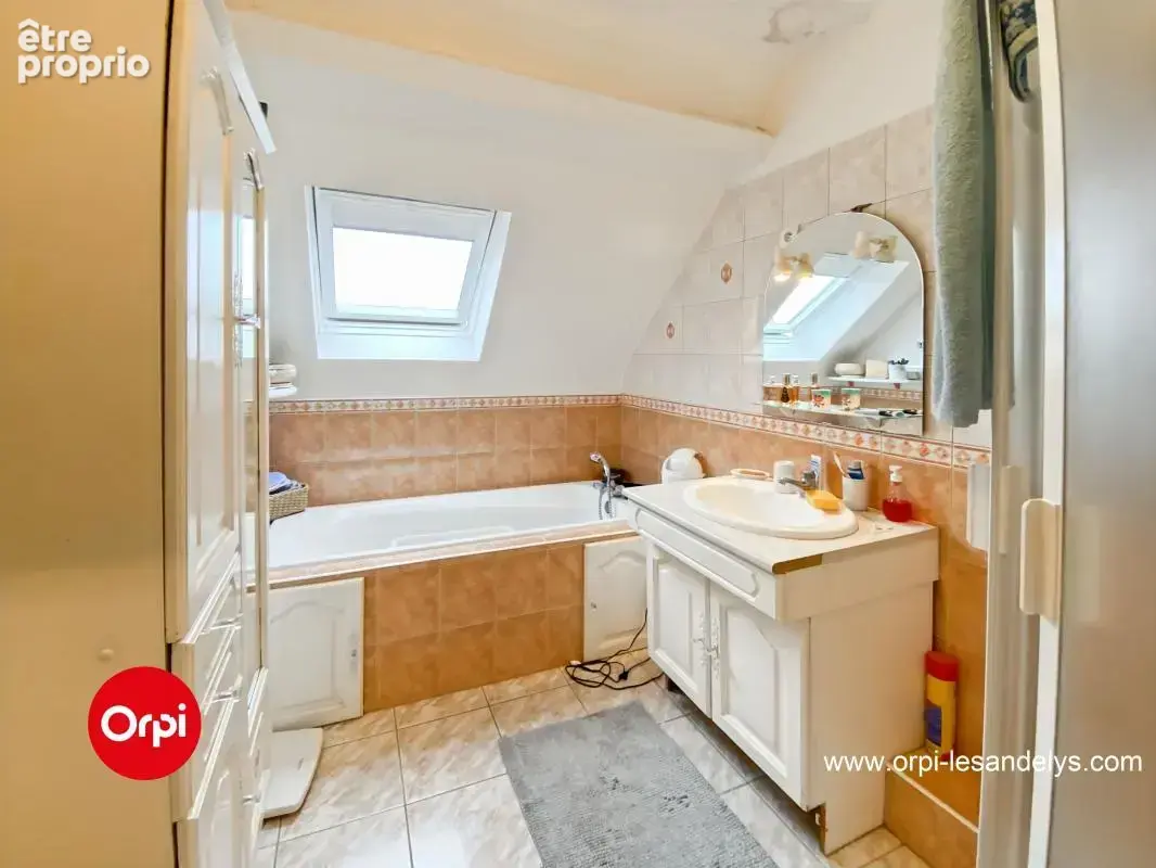 Maison proche Les Andelys - 5 chambres   - Terrain 975 m² - photo 13