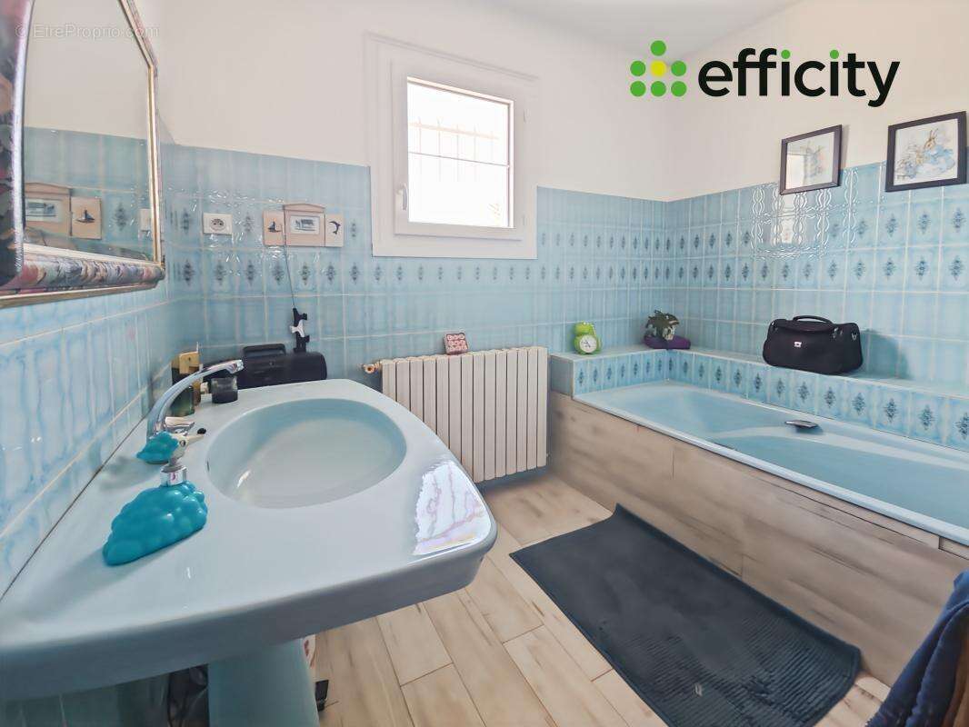 Maison 90 m² à Saint-Yrieix-Sur-Charente  - photo 8