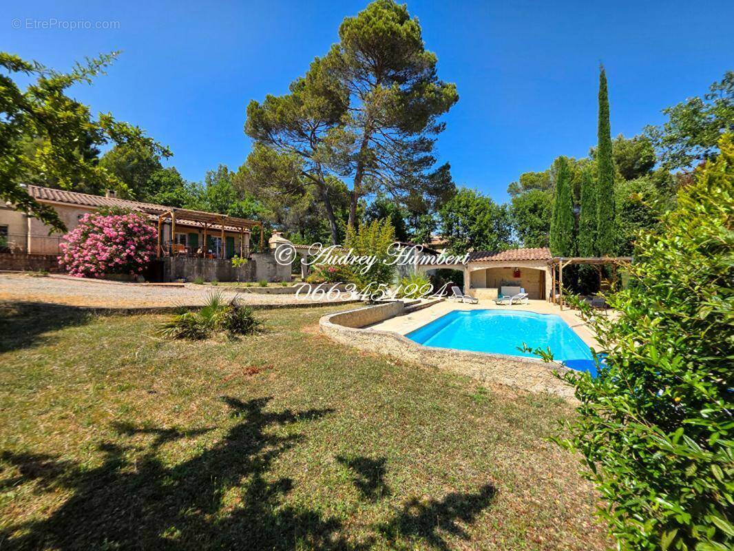 Maison à PIERREVERT