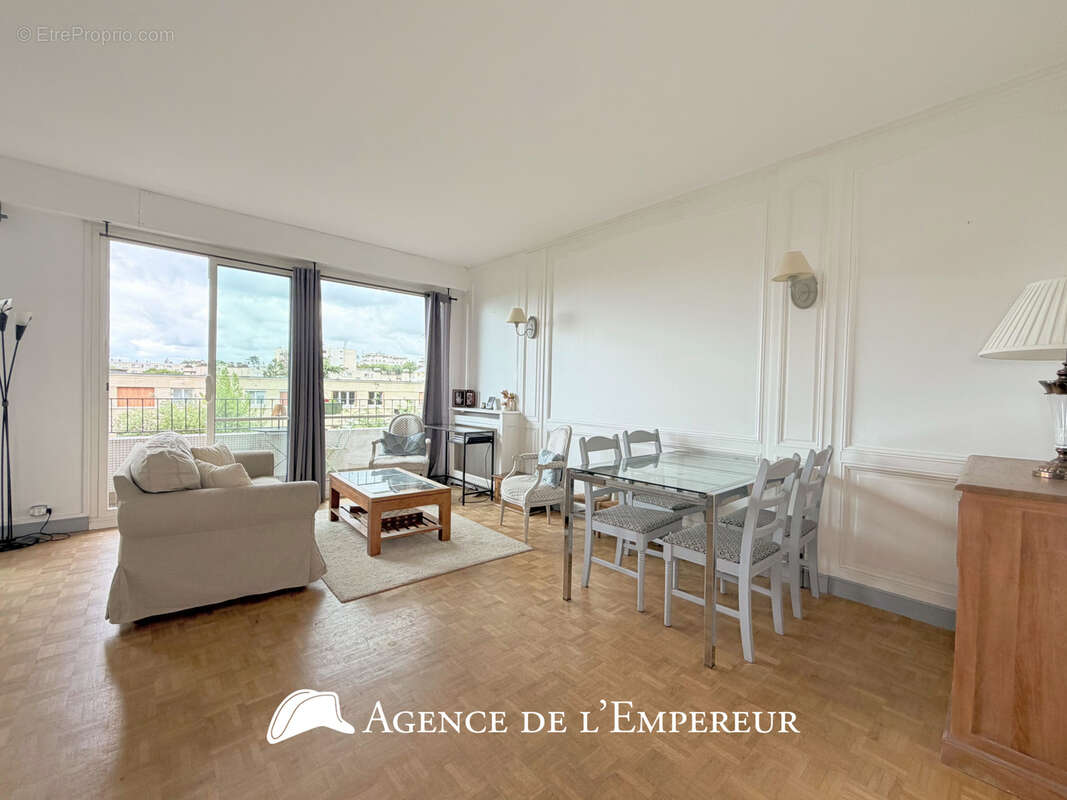 Appartement à SURESNES