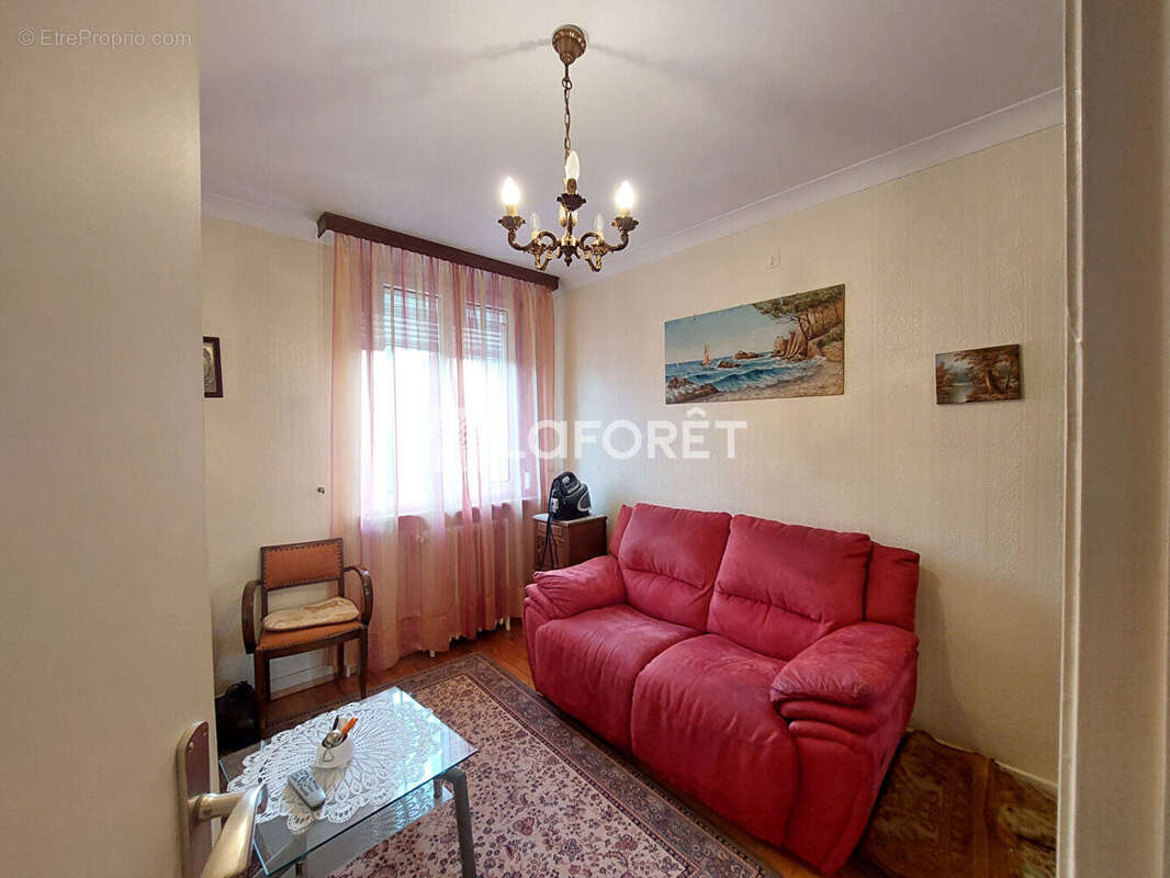 Maison à AUDUN-LE-TICHE