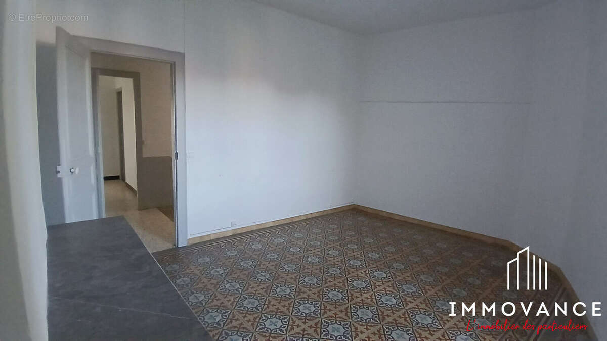 Maison 103 m² à Lezignan-La-Cebe  - photo 9