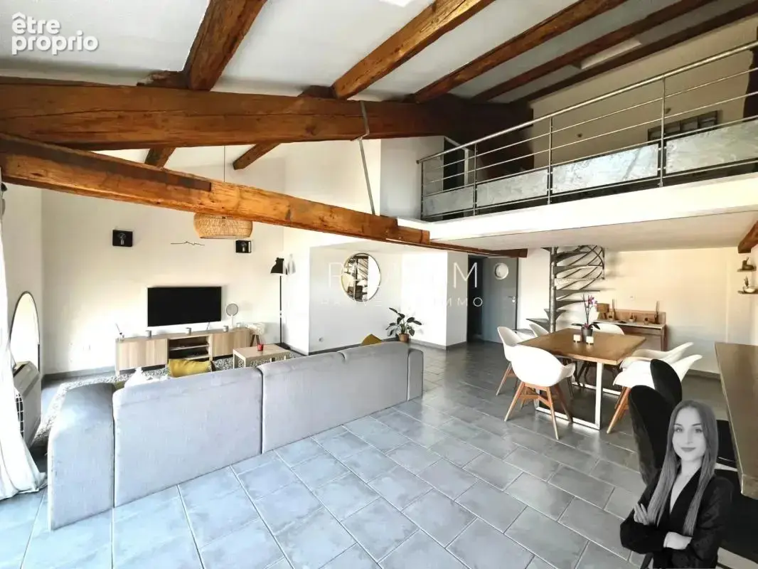Saint-chamas – loft t3 de 103 m² avec garage de 54 m² – sur le port - photo 1