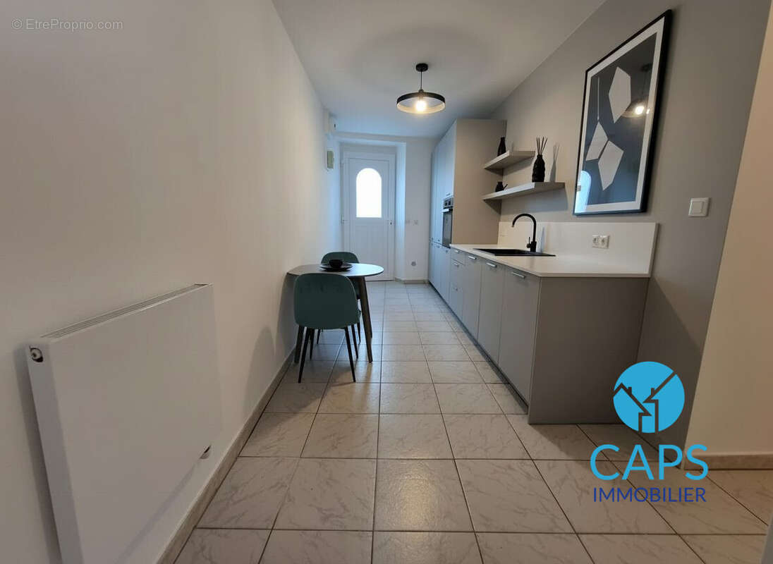 Appartement 35 m² à Saint-Rambert-D'albon  - photo 4