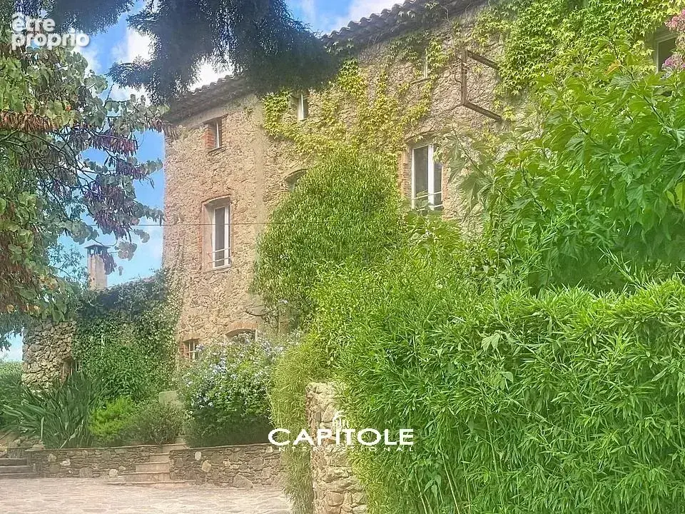 Magnifique propriété de 9 hectares à St Maxime avec Bastide en pierre, oliveraie et dépendances. - photo 2