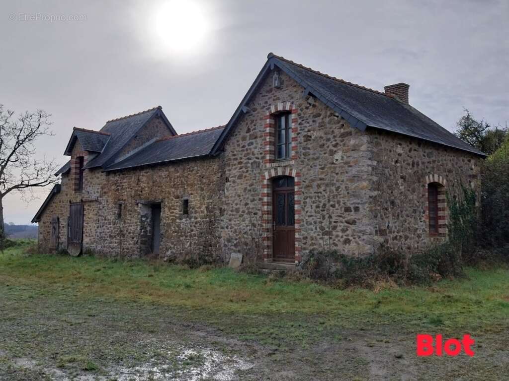 Maison à LAUNAY-VILLIERS