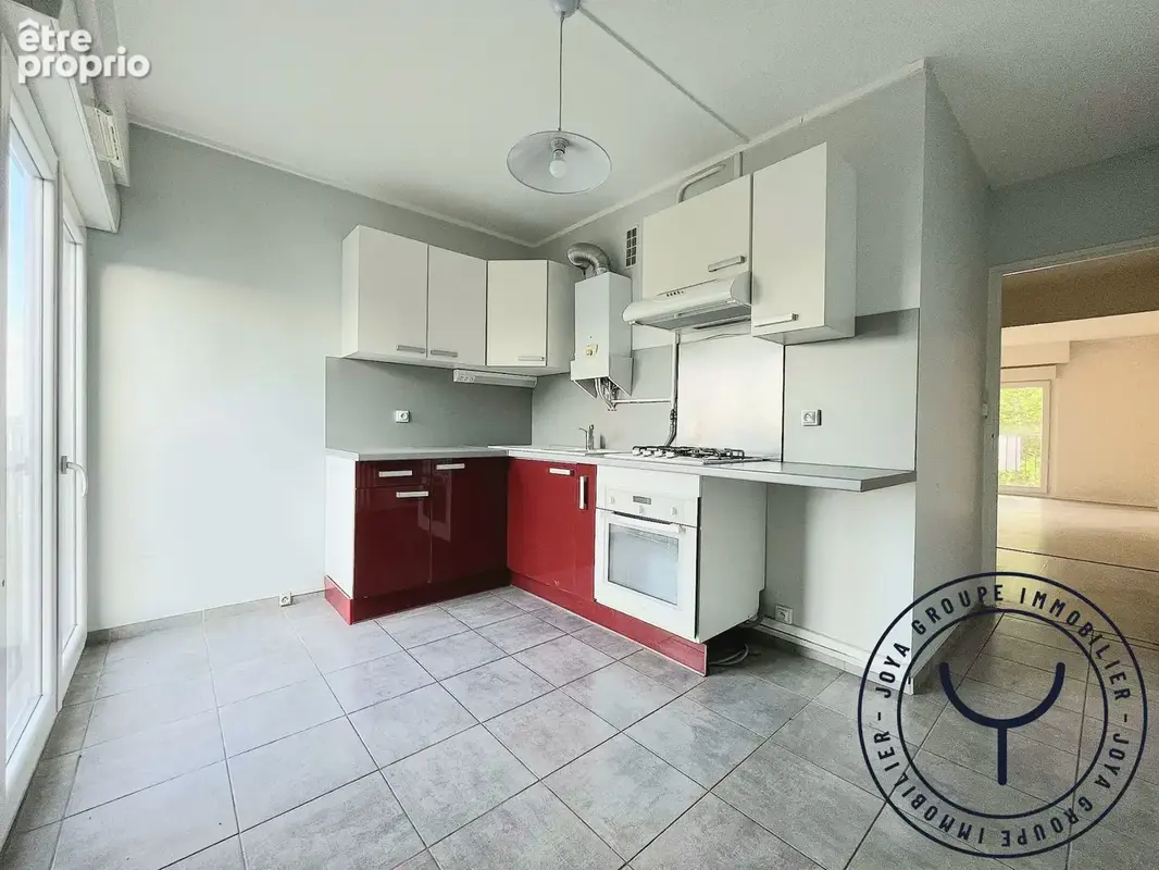 Appartement 3 pièces 75 m² à vendre à Troyes (10000) - photo 4