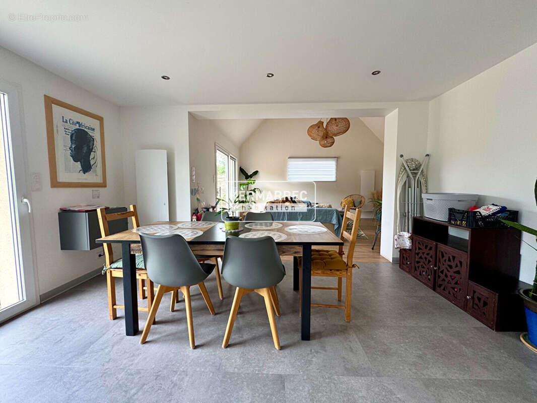 Maison de 120 m² Proximité du bourg de Theix - photo 11