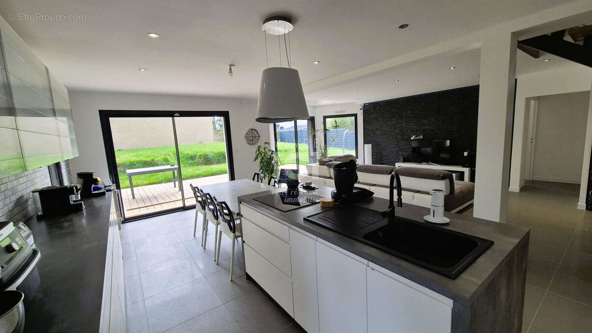 Maison à VIGNEUX-DE-BRETAGNE