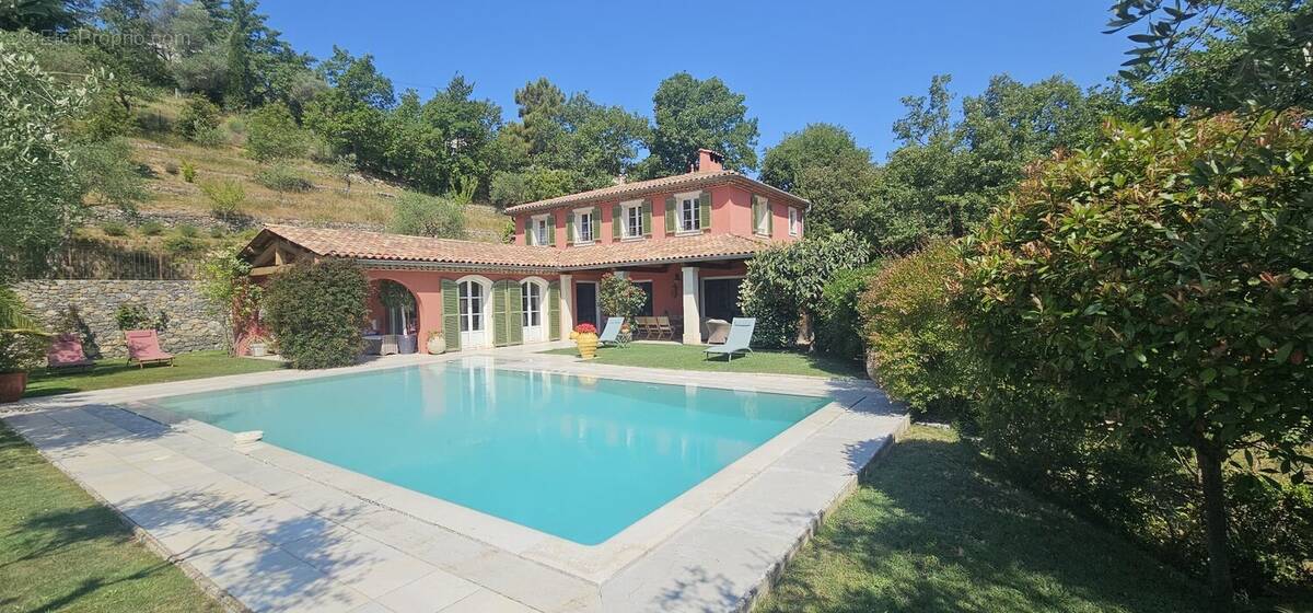 Maison à LEVENS