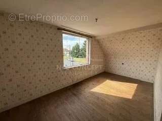 Maison 4 pieces de 104m² a renover dans son integralite - photo 8