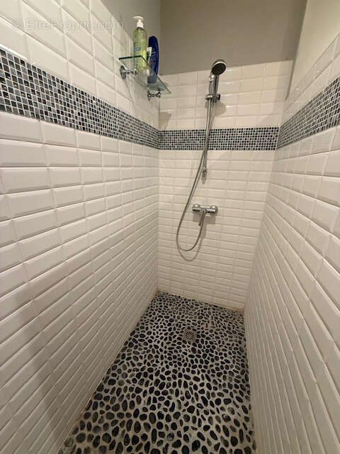 Maison à SAINT-SORLIN-DE-CONAC