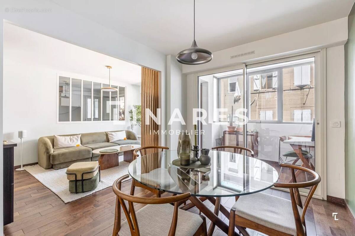 Appartement à MARSEILLE-8E