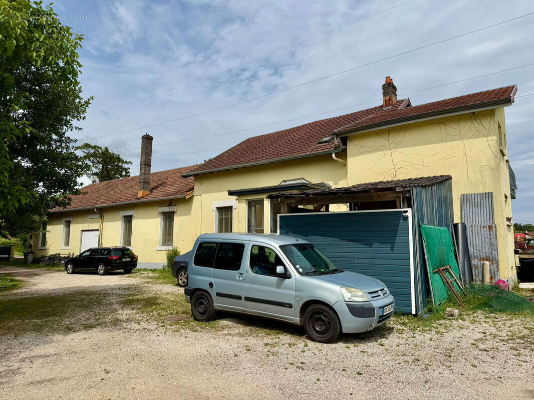 Maison à RONCHAMP