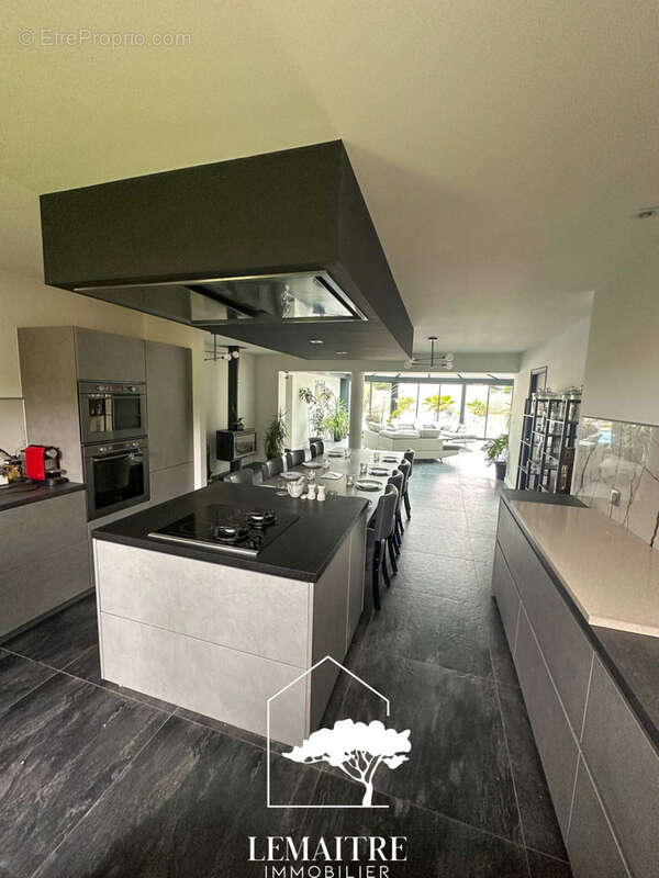 Maison à LES MATHES