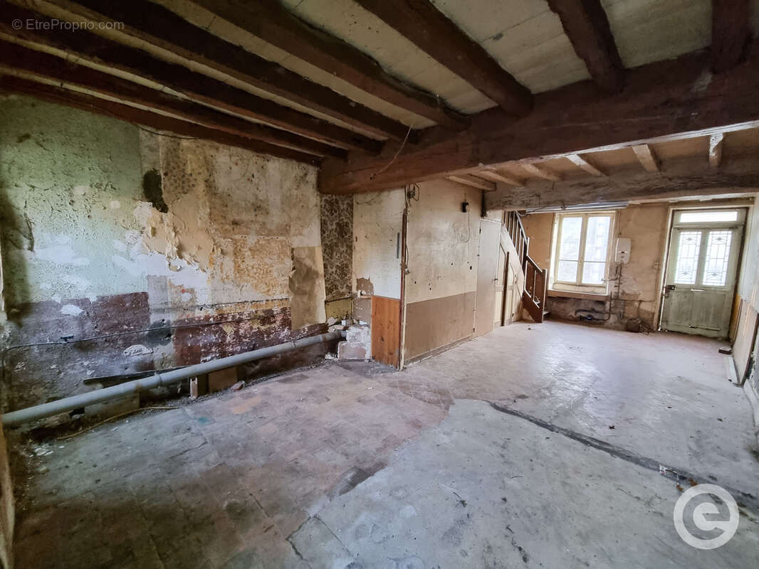 Maison 5 pièces 143m2 à rénover proche Vézelay - photo 3