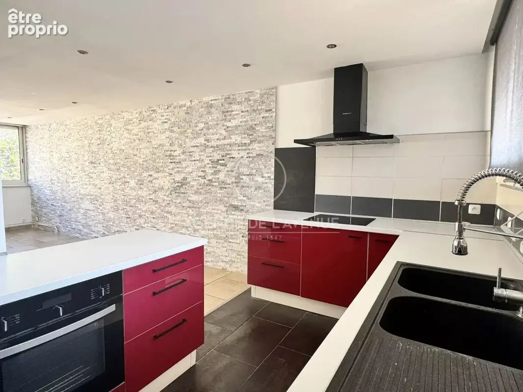 Appartement t3 en souplex 83500 la seyne sur mer - photo 4