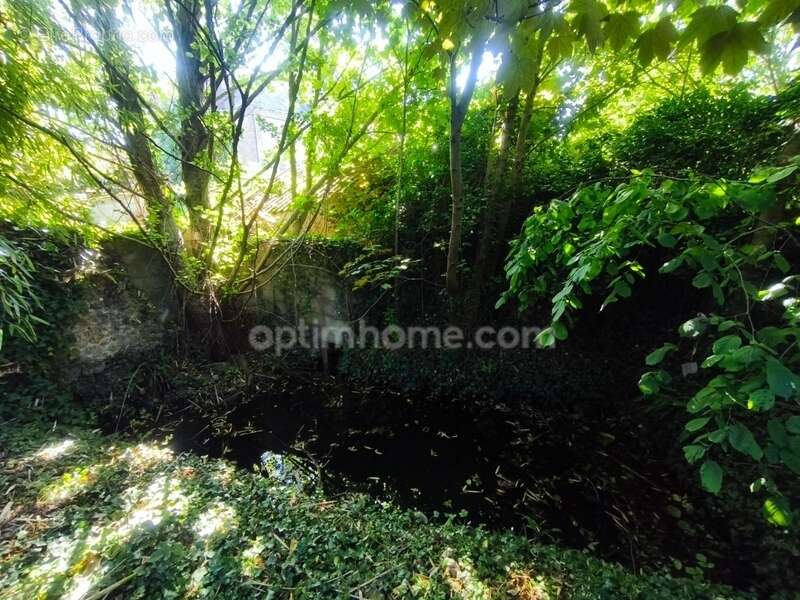 Maison à BESSE-SUR-BRAYE