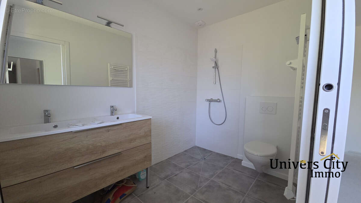 Maison 143 m² à Saint-Gervais  - photo 8