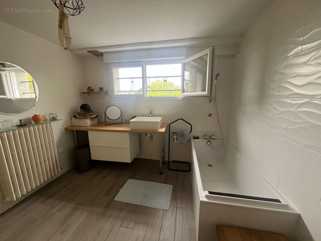 Maison à SABLE-SUR-SARTHE