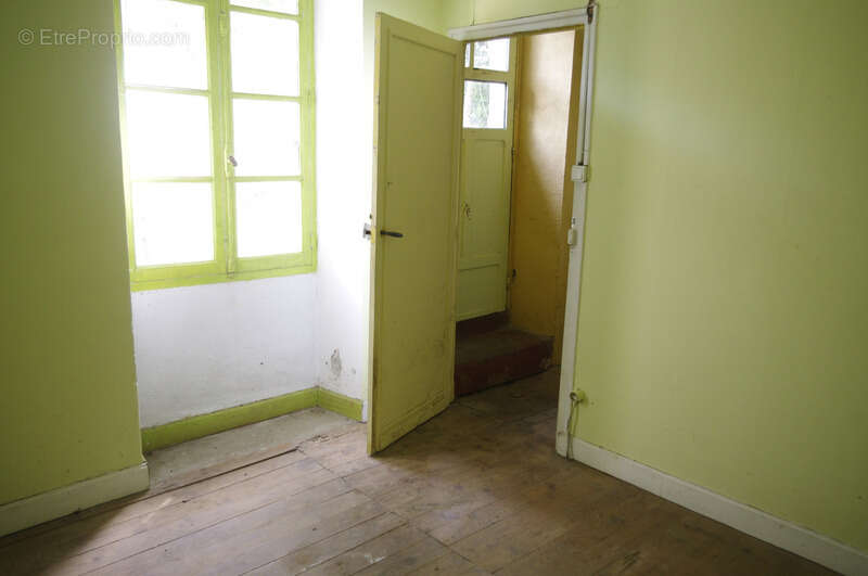 Maison à VIC-FEZENSAC