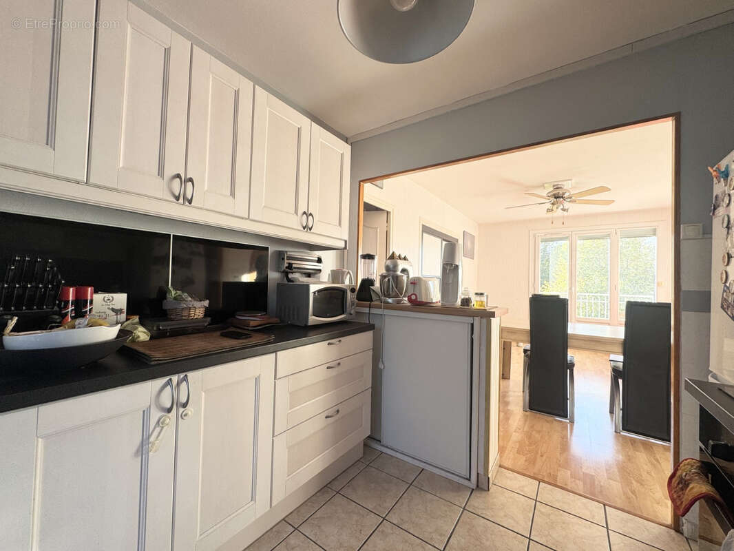 Appartement à SAINT-MARTIN-D'HERES