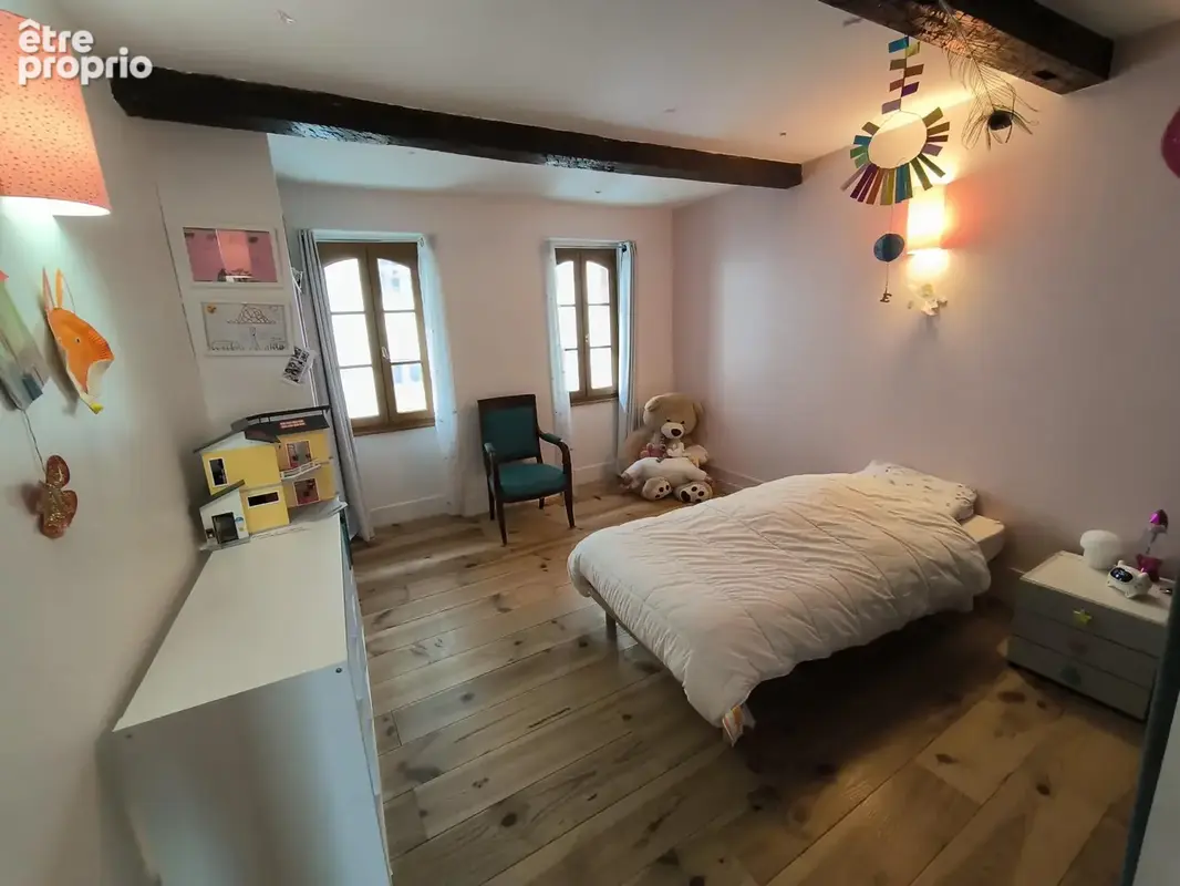 Maison de caractère T6 de 208 m2 avec jardin privatif - photo 12