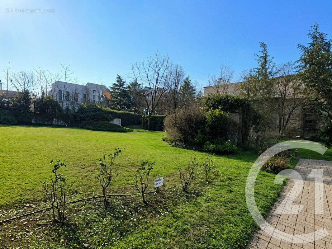 Appartement à LYON-8E