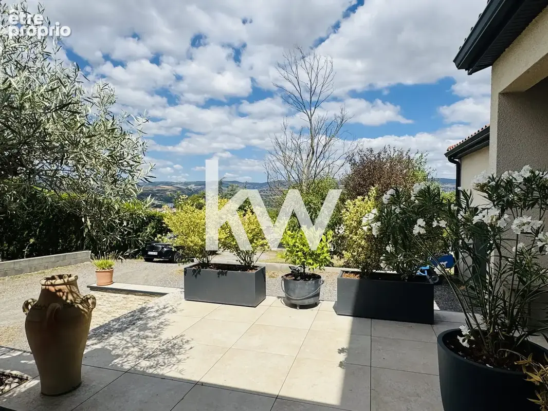 Maison 6 pièces 129 m² à vendre à Saint-Martin-La-Plaine (42800) - photo 4