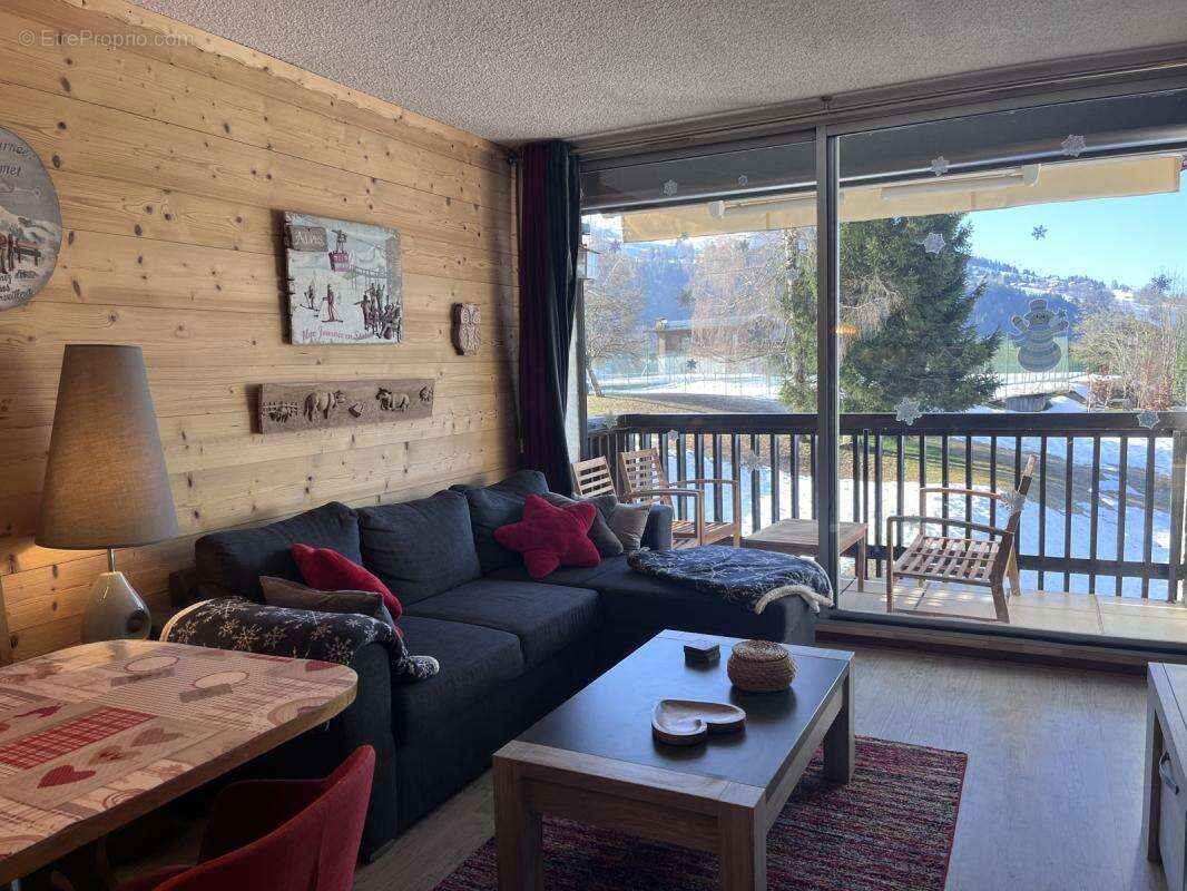 Appartement à NOTRE-DAME-DE-BELLECOMBE