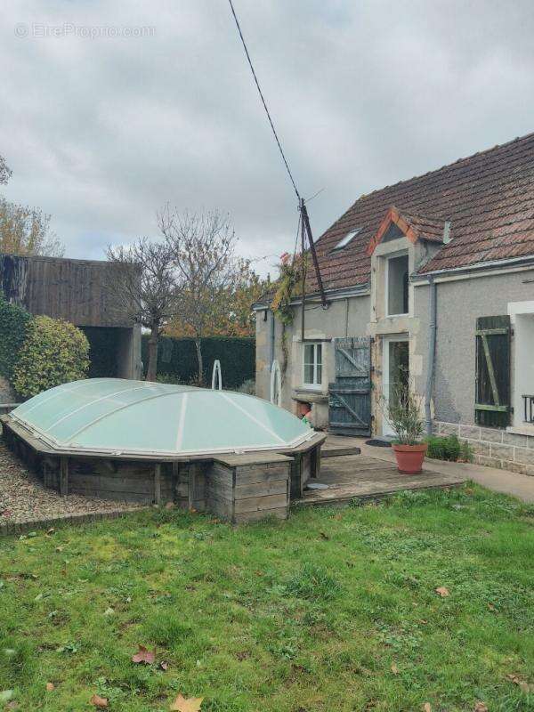 Maison à THEVET-SAINT-JULIEN