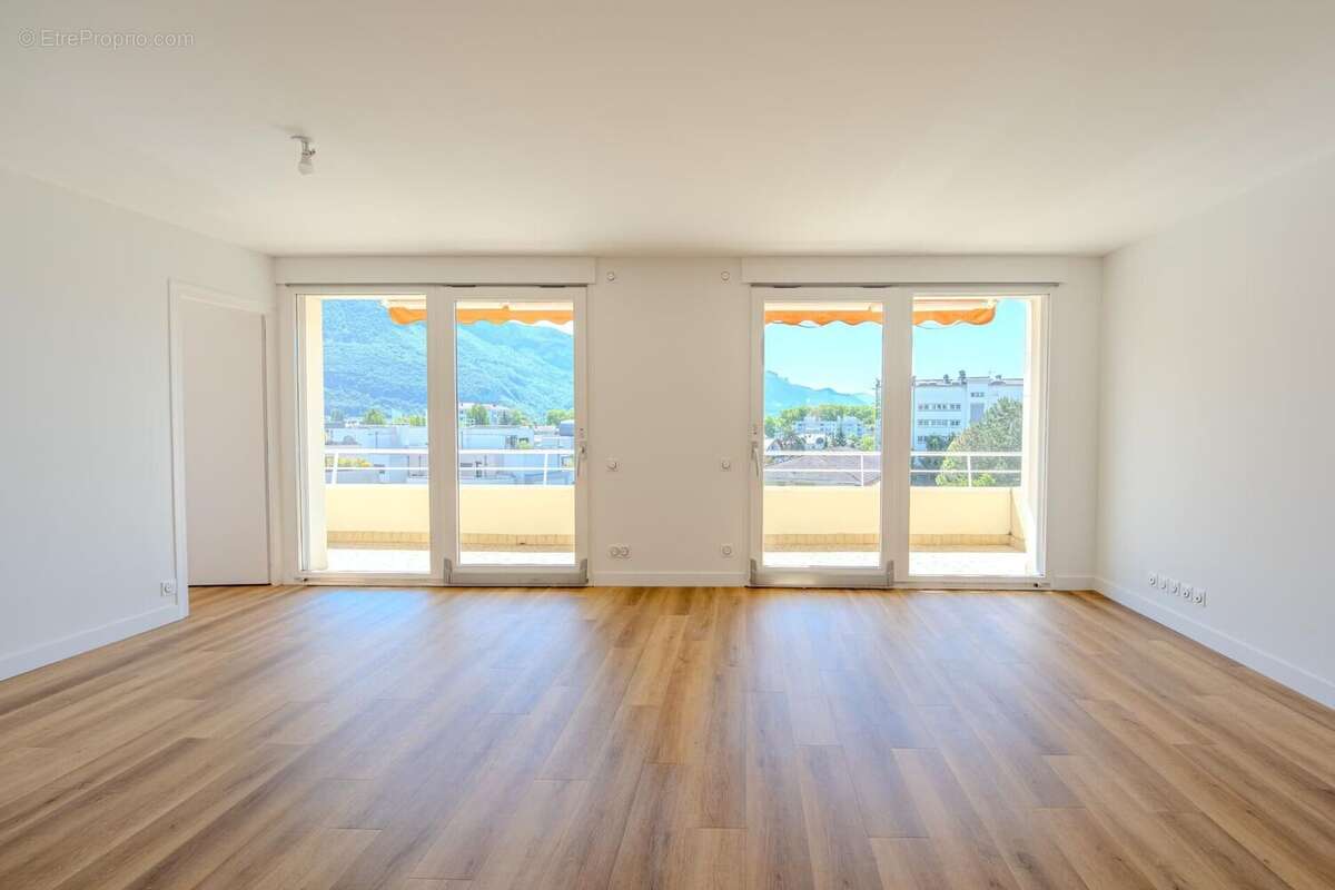 Appartement 122 m² à Annecy  - photo 3