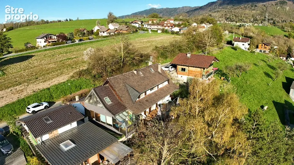 Maison T5 de 194 m² avec vue sur la montagne - photo 14