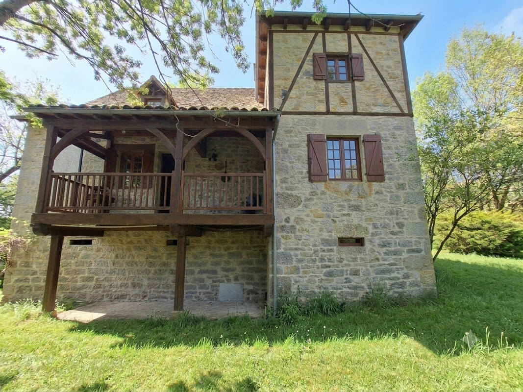 Maison à SAINT-CERE